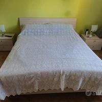 Copriletto fatto a mano all'uncinetto