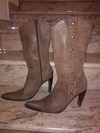 Stivali donna media lunghezza con tacco N°40