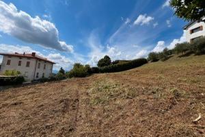 Terreno edificabile 1100 mq tarcento