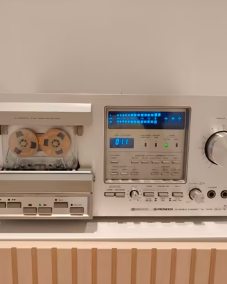 Pioneer CT F900