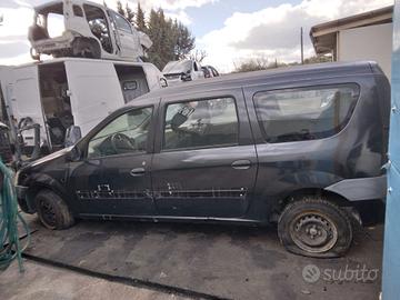 Ricambi DACIA Logan del 2007 station wagon 1.5 dci