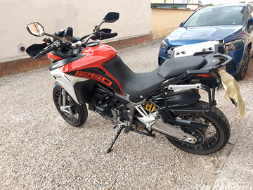 Multistrada 1360 enduro