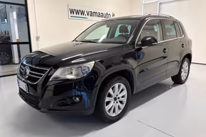 VOLKSWAGEN Tiguan 2.0 TDI DPF 4MOTION DSG Sport