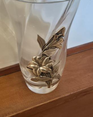 Vaso in vetro decorato 