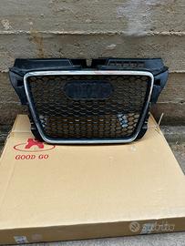 Mascherina a nido d’ape per audi A3 8P del 2011