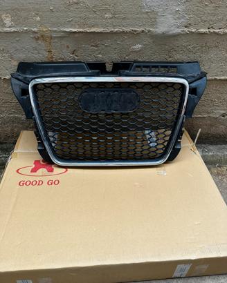 Mascherina a nido d’ape per audi A3 8P del 2011