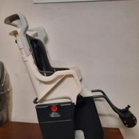 Seggiolino bicicletta e gancio di traino