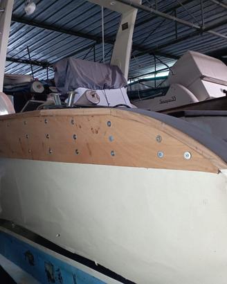 Gozzo Cabinato C.N.M. Cantieri Navali Mediterraneo