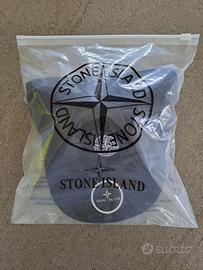 Berretto Cappellino  con visiera Stone Island
