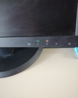 Monitor più tastiera lenovo