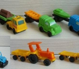Kinder - 8 sorprese - camion trattori con rimorchi