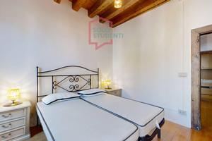 CAMERA MATRIMONIALE IN CAMPO SAN POLO,VENEZIA