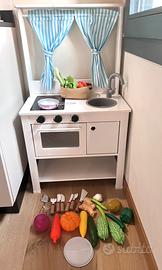 Cucinetta bambini IKEA con accessori + lavagna