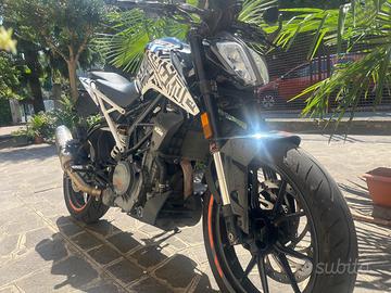 KTM DUKE 390