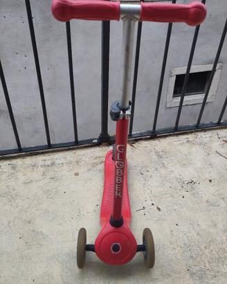 Monopattino globber tre ruote