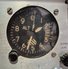 Altimetro aeronautico vintage analogico
