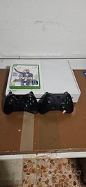 xbox one 2 controler+ fifa 23