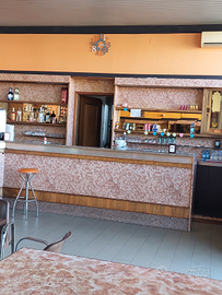 Arredamento bar.circolo o altro