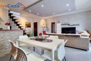 Ancona ampio trilocale con balcone panoramico a p