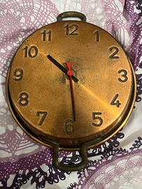 Orologio da parete vintage di rame