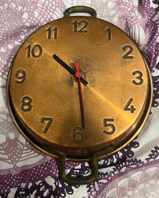 Orologio da parete vintage di rame
