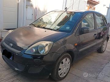 Ford Fiesta 1.2 Benzina 2006 - Revisione 08/2027