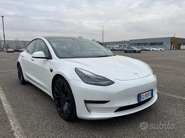 Tesla Model 3 Long Range AWD Performance