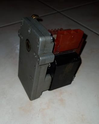 motoriduttore Kenta per stufa a pellet 