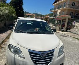 Lancia Y