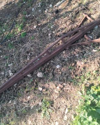 Braccio sollevatore trattore agricolo
