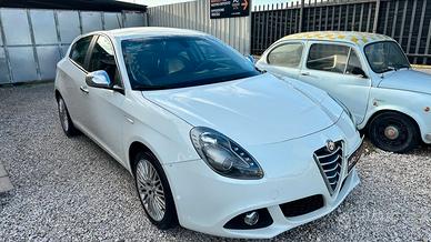Alfa Romeo Giulietta 1.6 JTDm-2 105 CV Distinctive