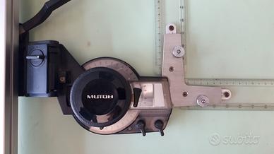 tavolo da disegno con tecnigrafo