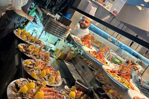 Ampio ristorante al vomero