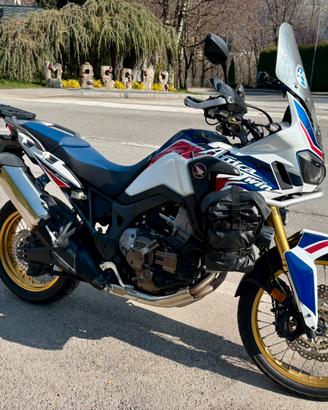 Africa Twin 1000l Tricolour Travel Edition