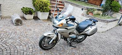 Moto honda deauville 650 NT650V