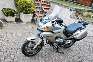 Moto honda deauville 650 NT650V