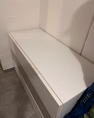 cassettiera di falegnameria