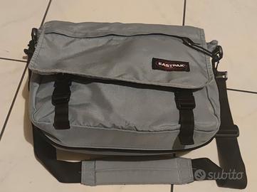 Tracolla uomo Eastpak estensibile