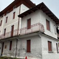 Casa indipendente a Forni di Sotto