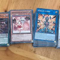 lotto di 200 carte Yu-Gi-Oh 