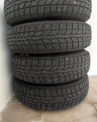 Gomme invernali hankook 155 80 13 con cerchi n. 4