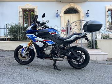 BMW S1000XR