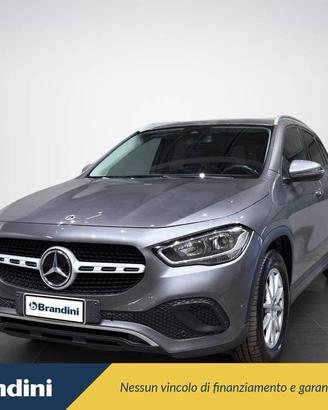 Mercedes GLA 180 d Business Extra auto