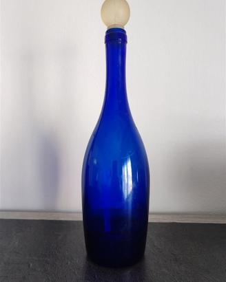 Bottiglia blu