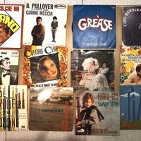 Lotto di 13 dischi in vinile 45 giri