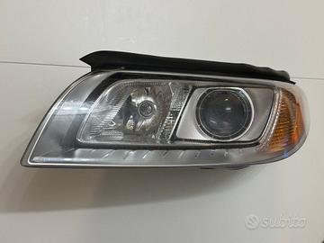 Faro sinistro Volvo V70 2.0 16V