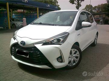 Toyota yaris hybrid 1.5 business - automatica -