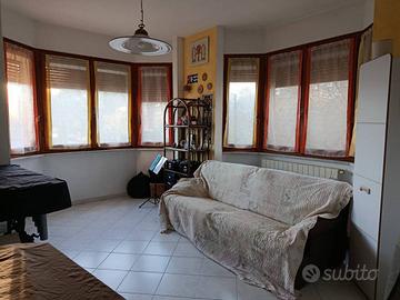 Villa di 110 m² con 4 locali a Massa