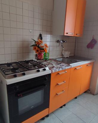 Cucina e arredi vari