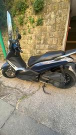 SCOOTER PIAGGIO BEVERLY 300